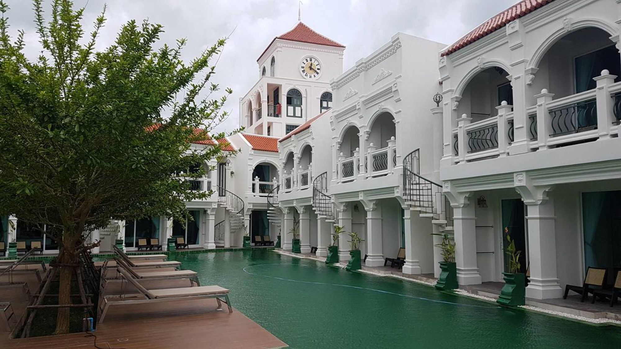 Supicha Pool Access - Sha Hotel