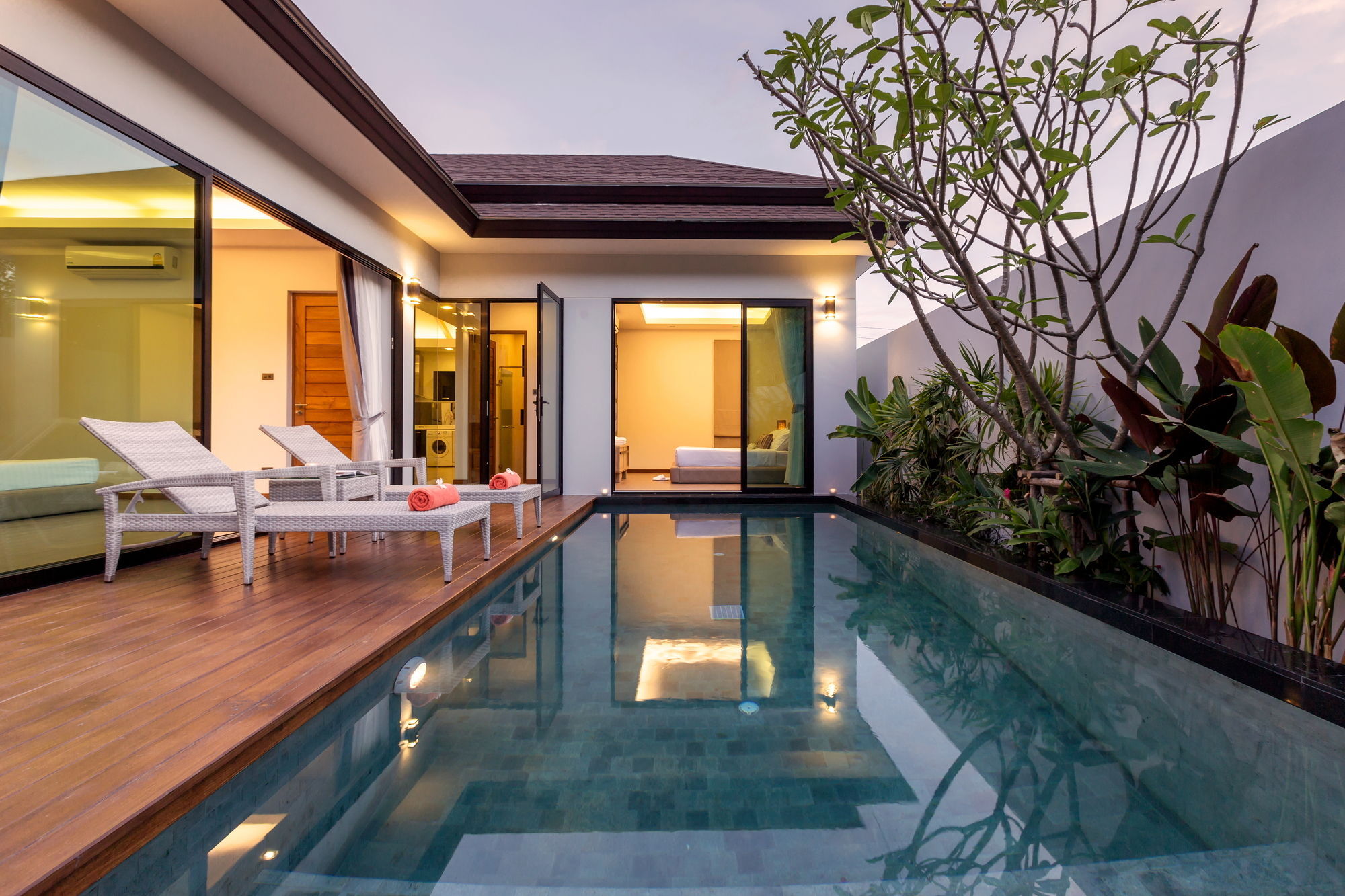 La Phuket Pool