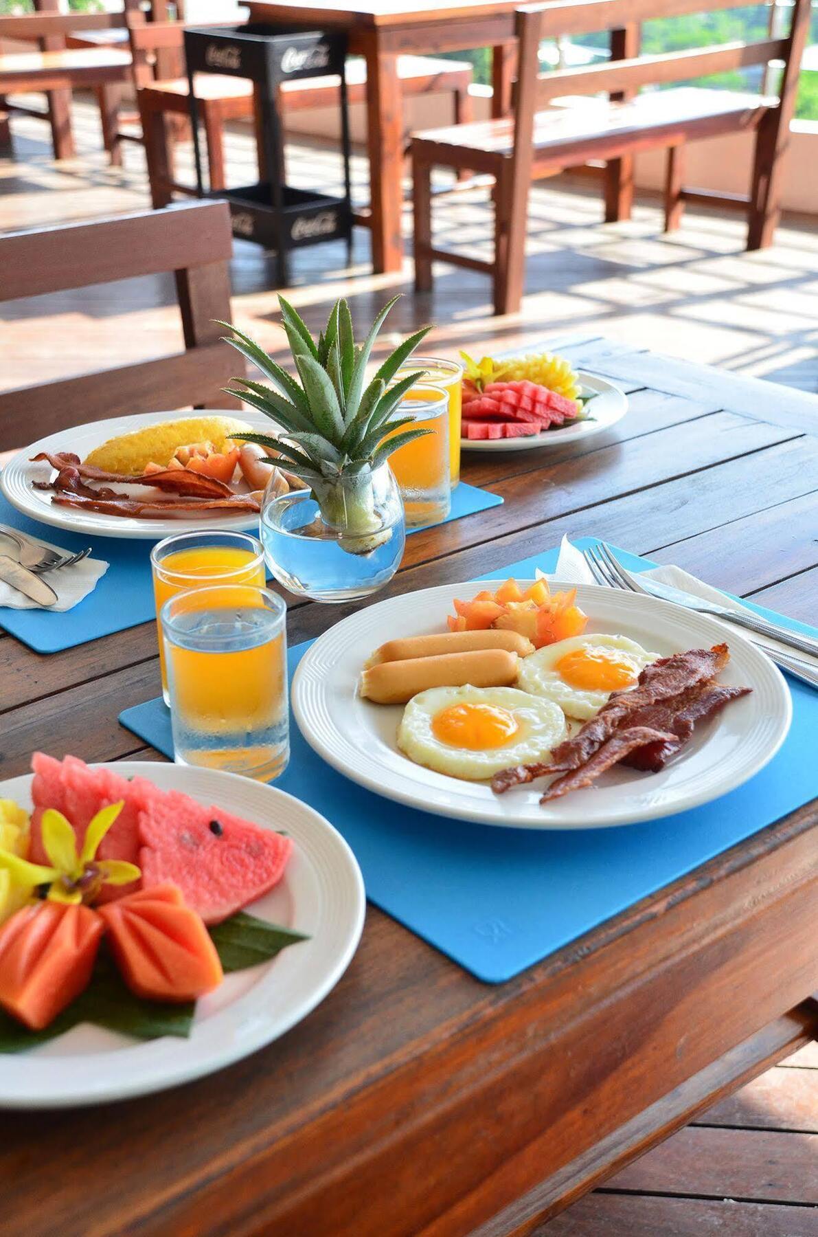 Hilltop Hotel 4* Ratsada