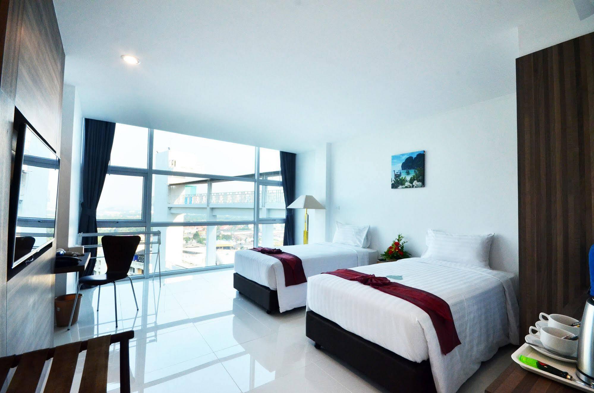 Hotel Hilltop Hotel Ratsada