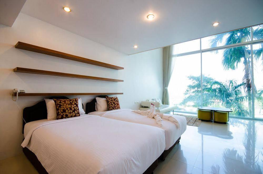 Hilltop Hotel 4*