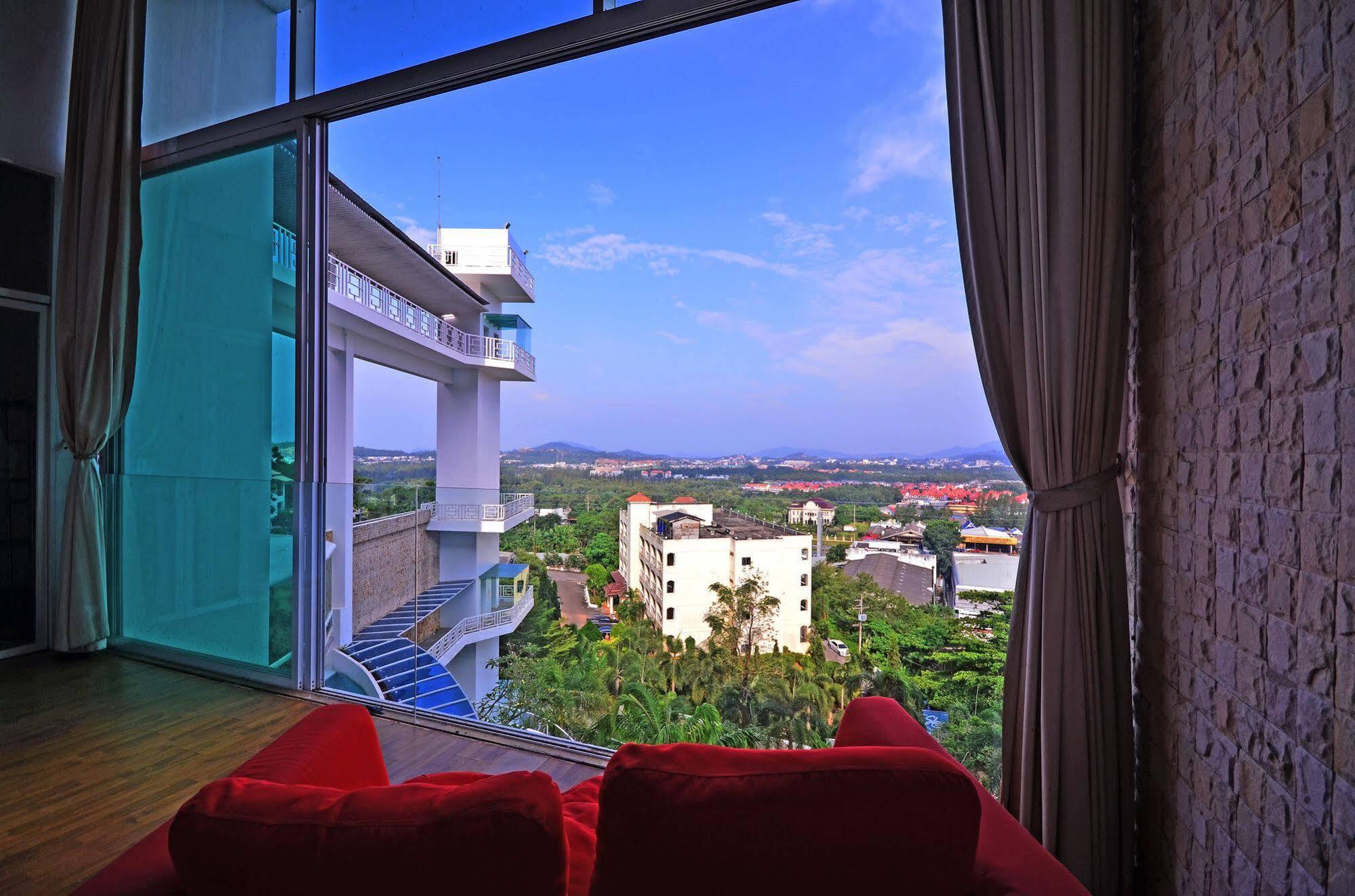 Hotel Hilltop Hotel