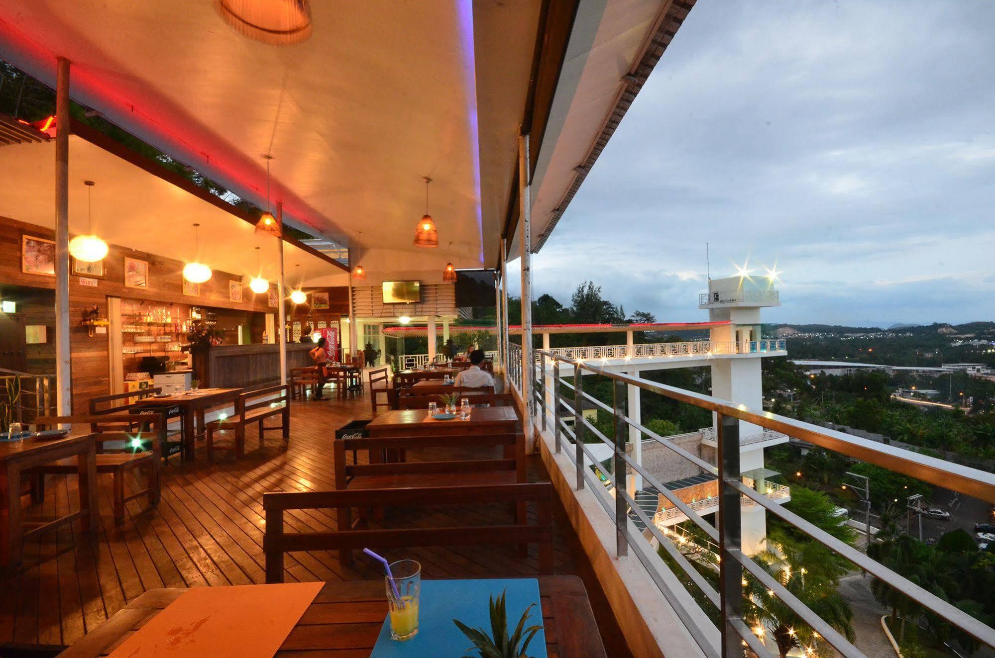 Hilltop Hotel 4*