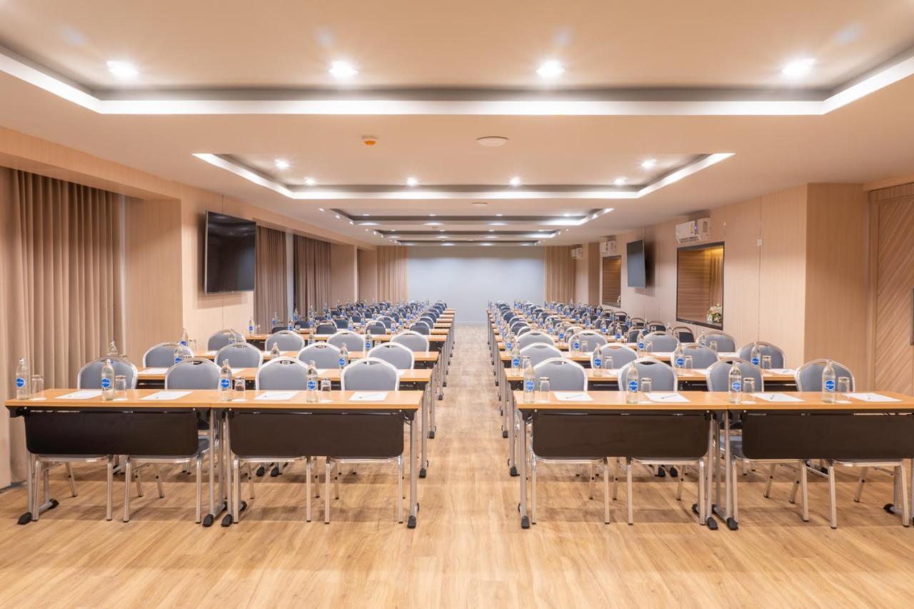 Recenta Suanluang Hotel