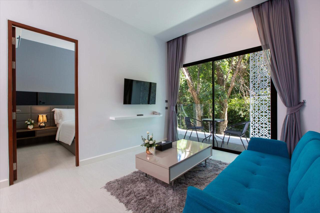 Utopia Naiharn Resort