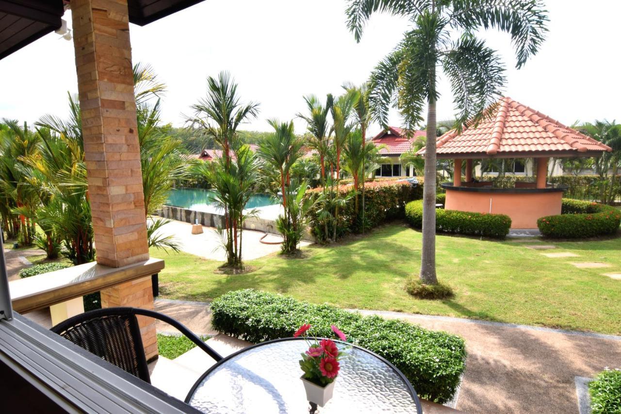 Phuket Airport 4*