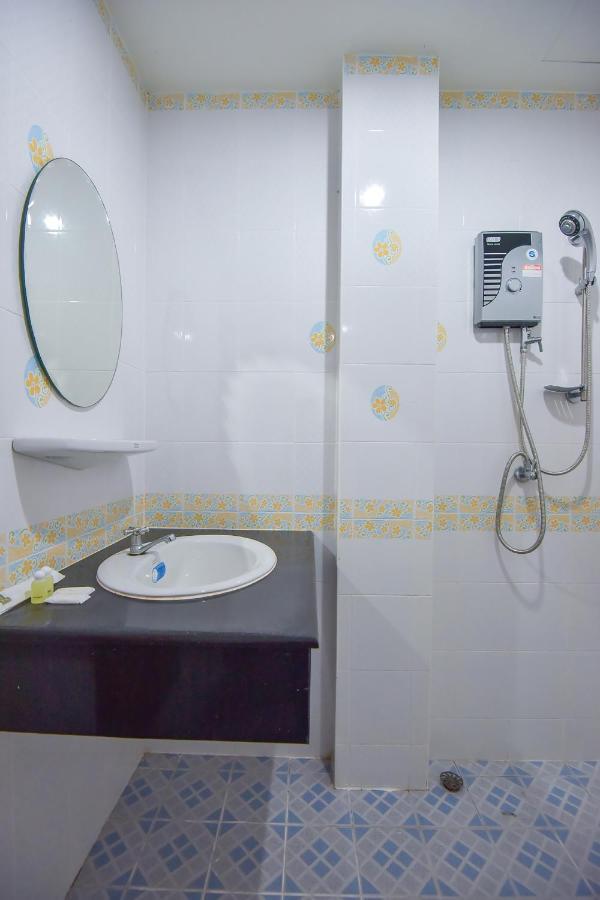 Oyo 386 Phuket Iyh Islands Boutique Hotel 3*