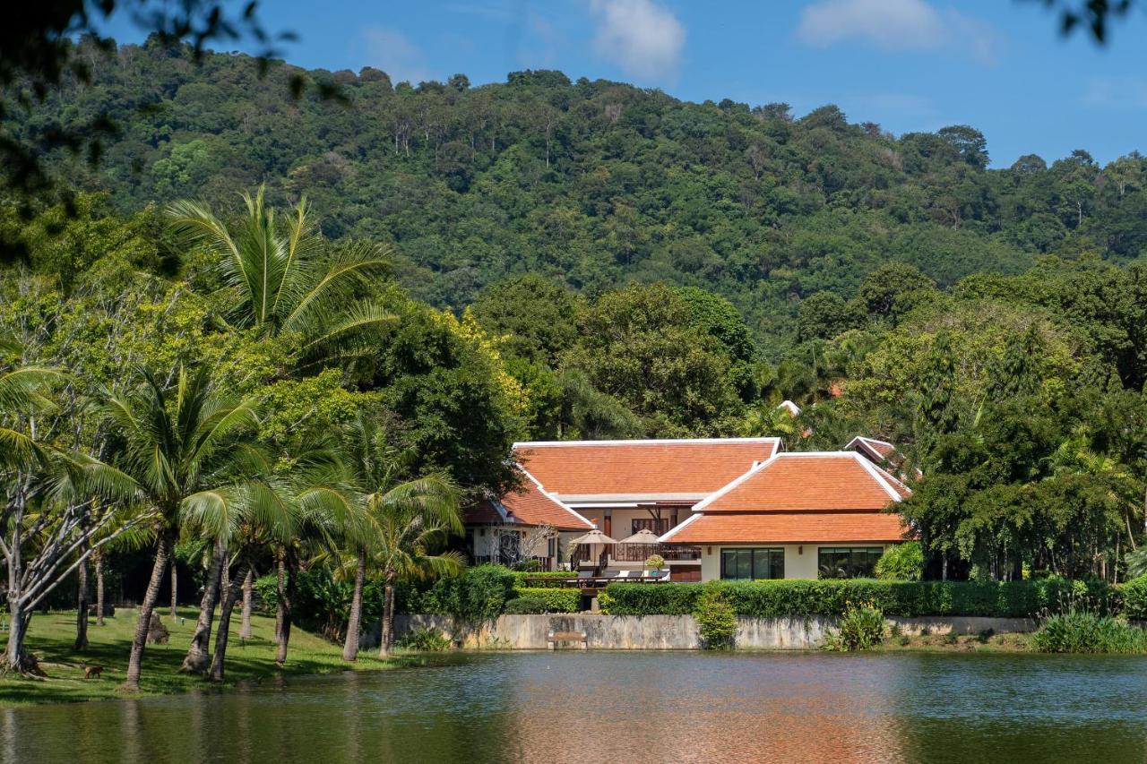 Baan-bua * Nai Harn