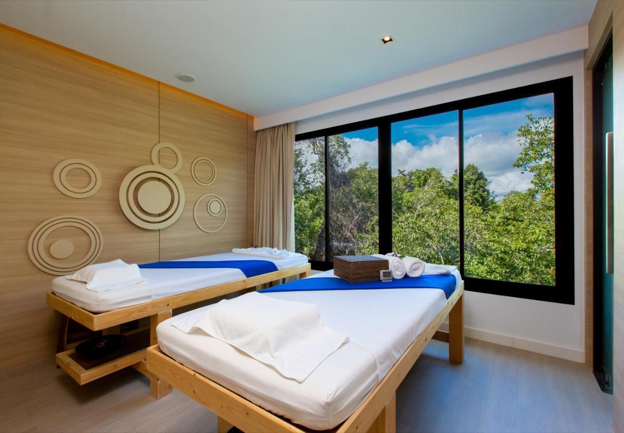 Utopia Naiharn Resort Nai Harn