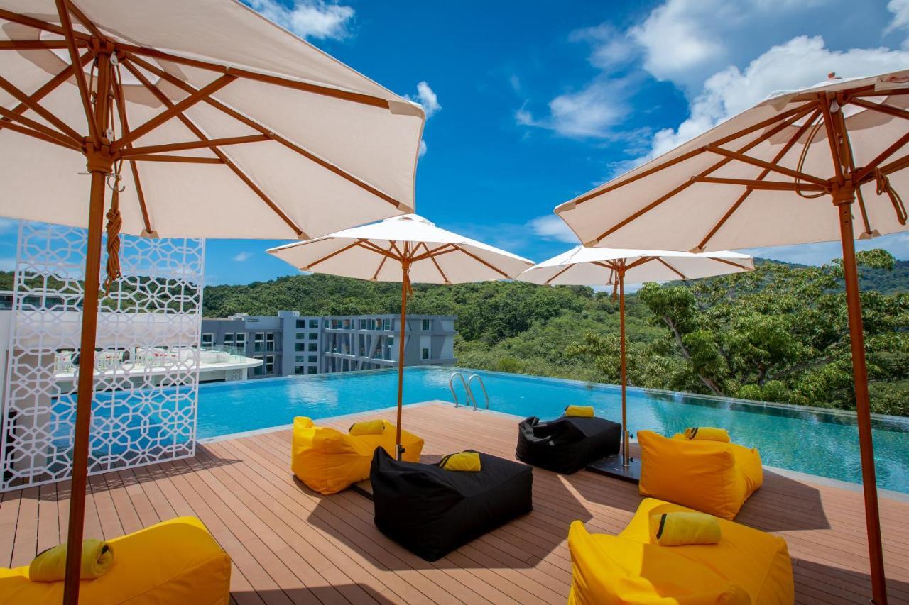 Utopia Naiharn Resort 4*