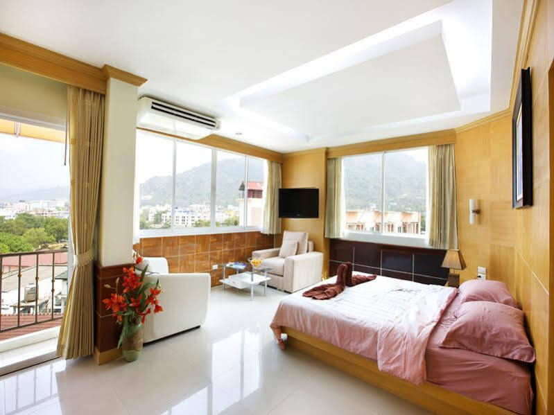 Hotel Eyes 3*