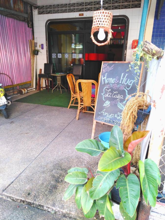 Home&hug * Phuket