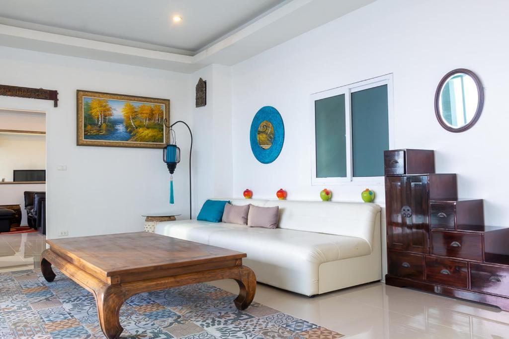 Grand Bleu Ocean View Pool Hotel 4*