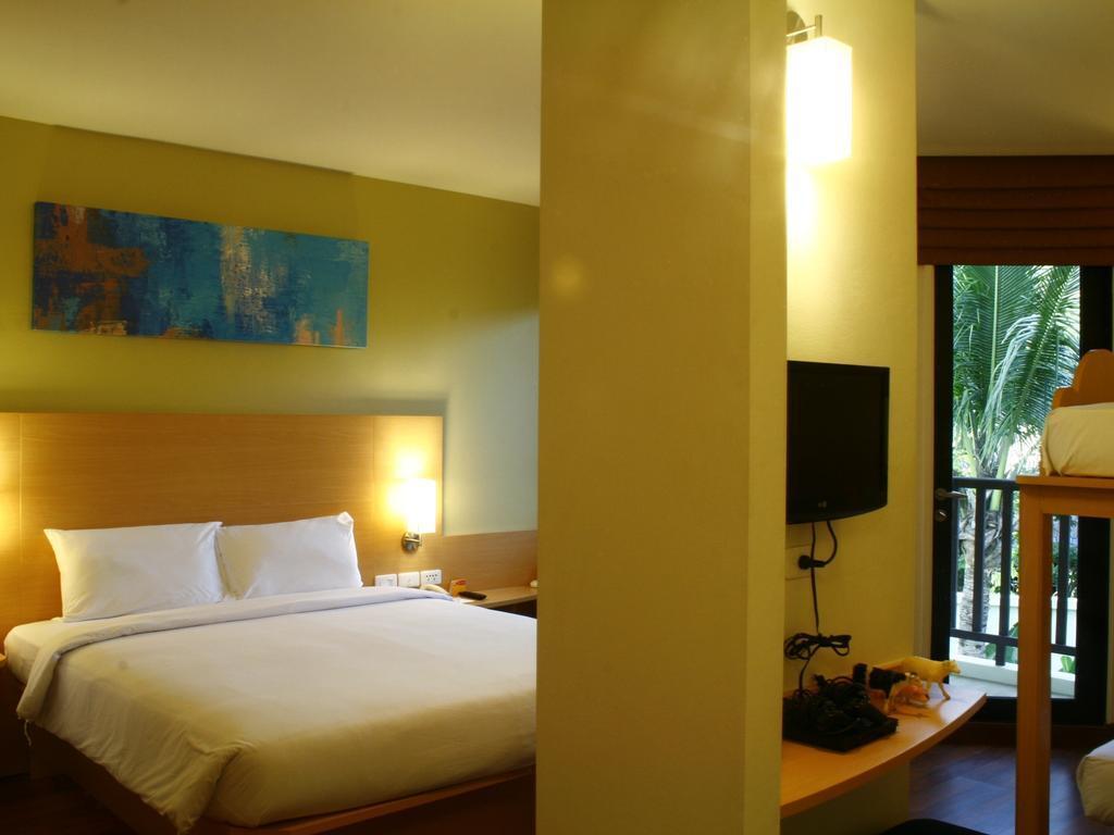 Ibis Phuket Hotel Praia de Kata