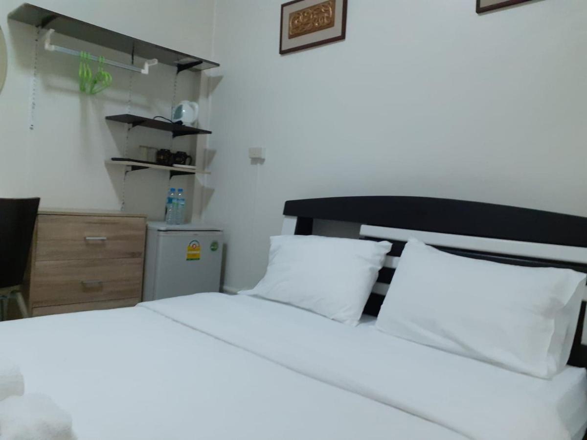 Nb House Guest house Karon