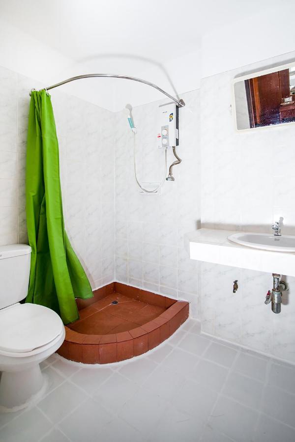 Oyo 320 Regent 2002 Hotel Phuket
