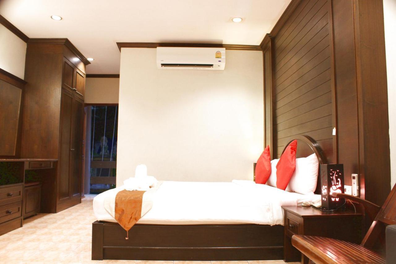 Hotel Baan Veerakit Patong
