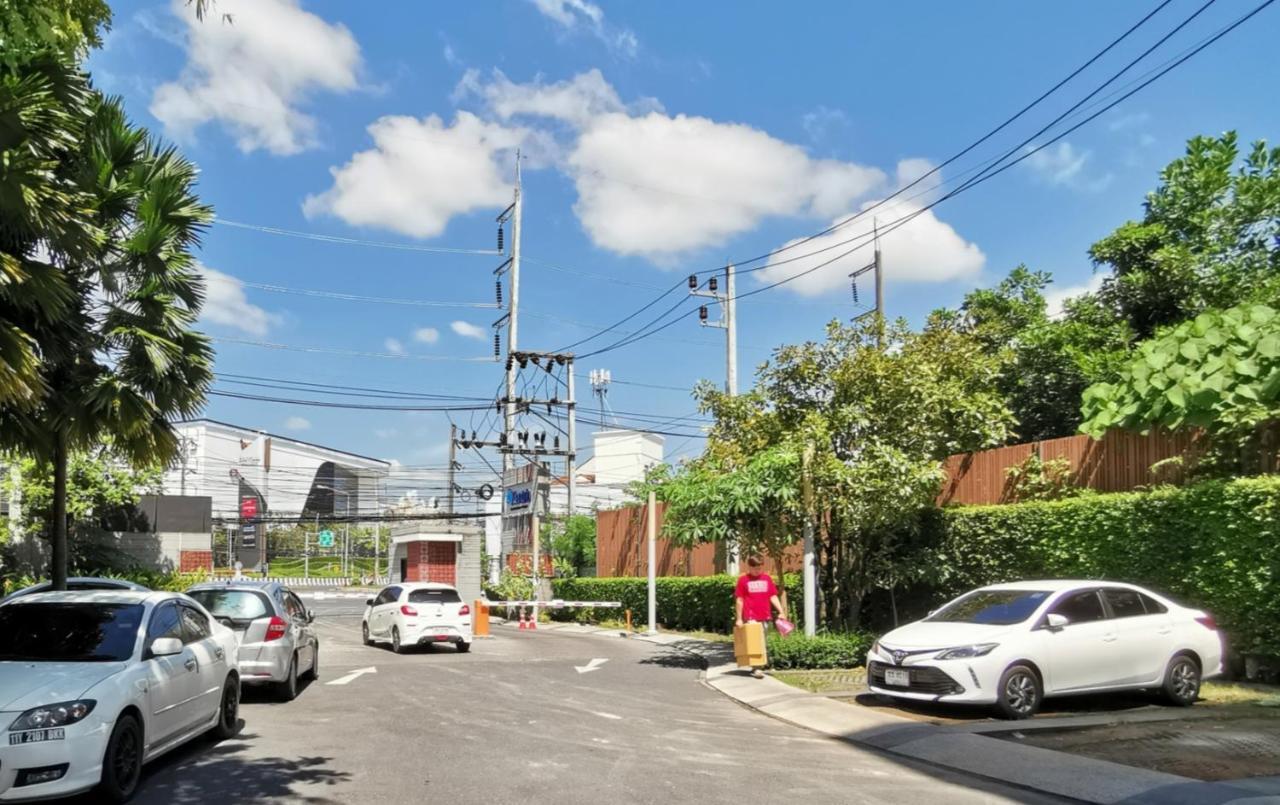 5 Floor - Centrio In Town - 30 Mins To Beaches Apartment *
