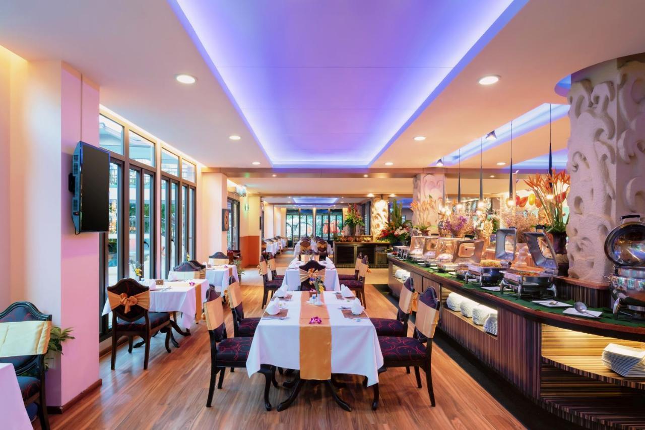 Novotel Phuket Vintage Park 4*