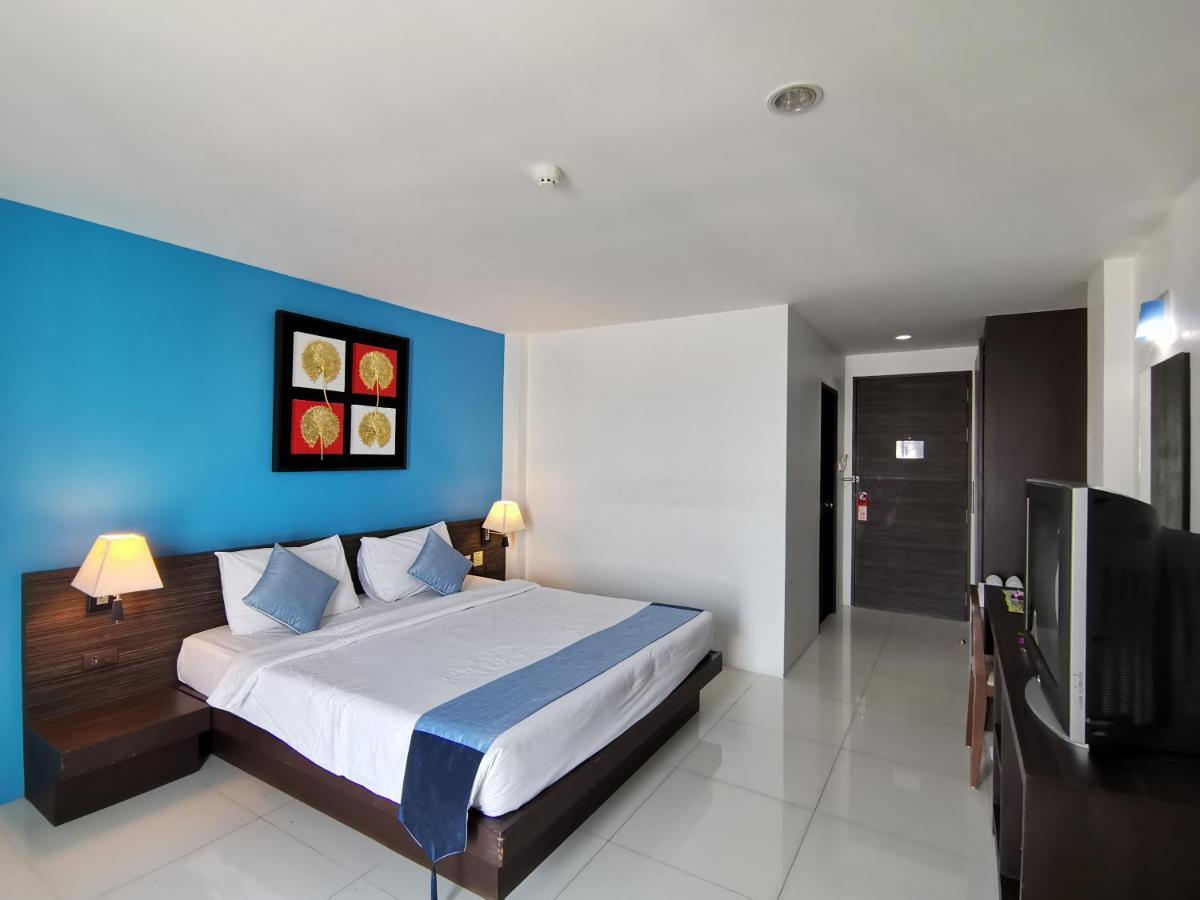 Twin Hotel