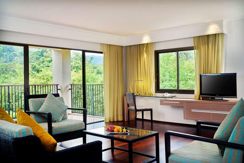 Radisson And Phuket Hotel Kamala Beach
