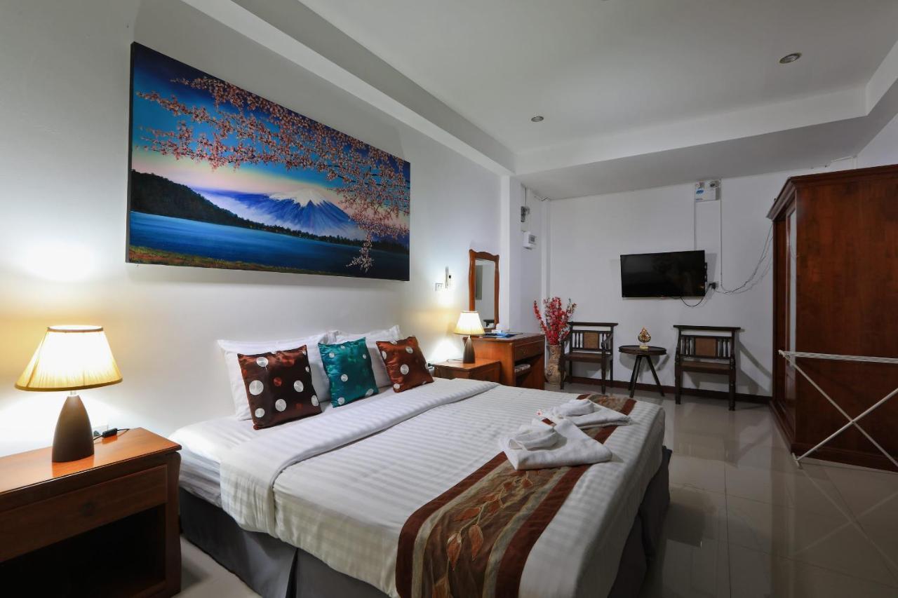 Palm Oasis Apartment *