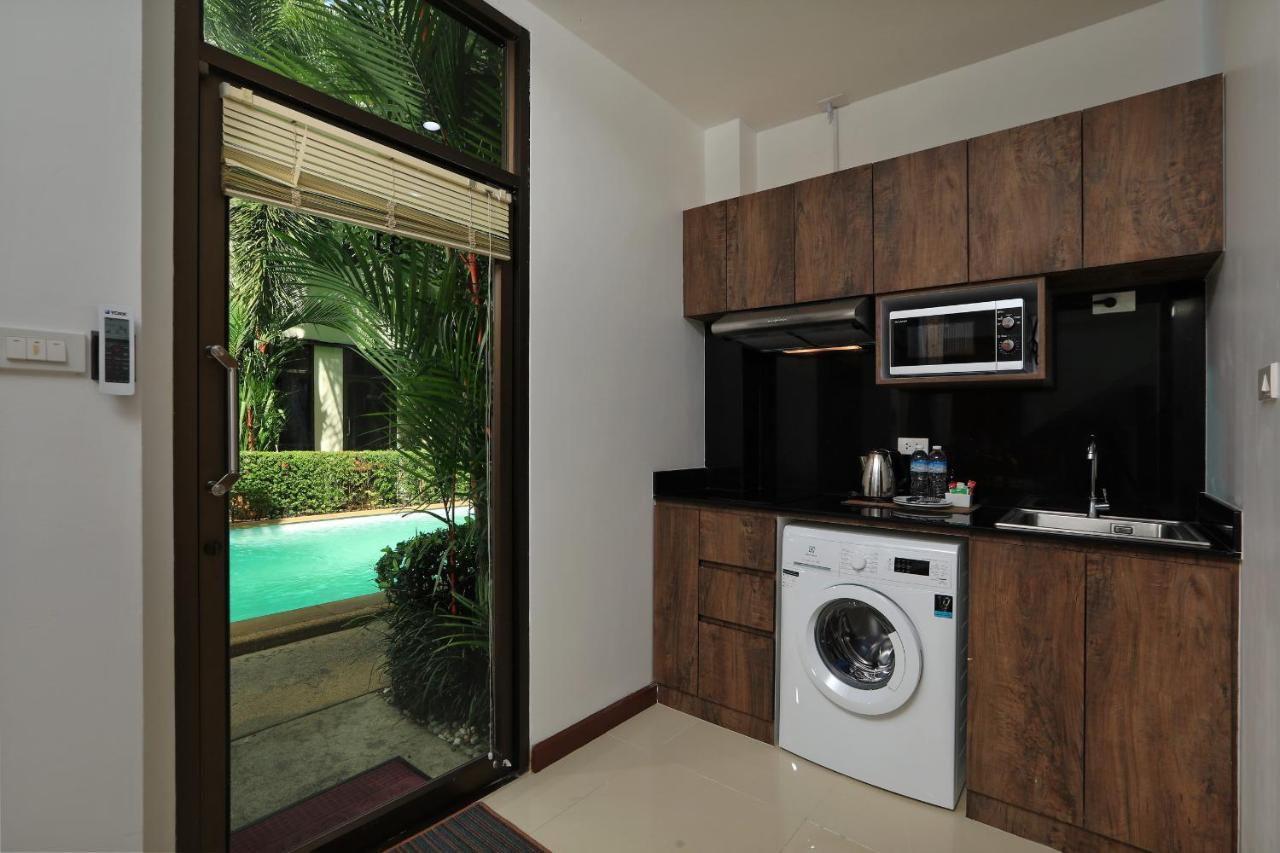 Palm Oasis *