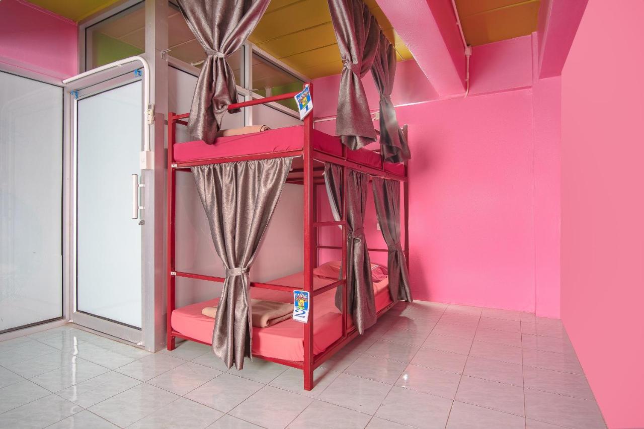 Hostel Oyo 586 I