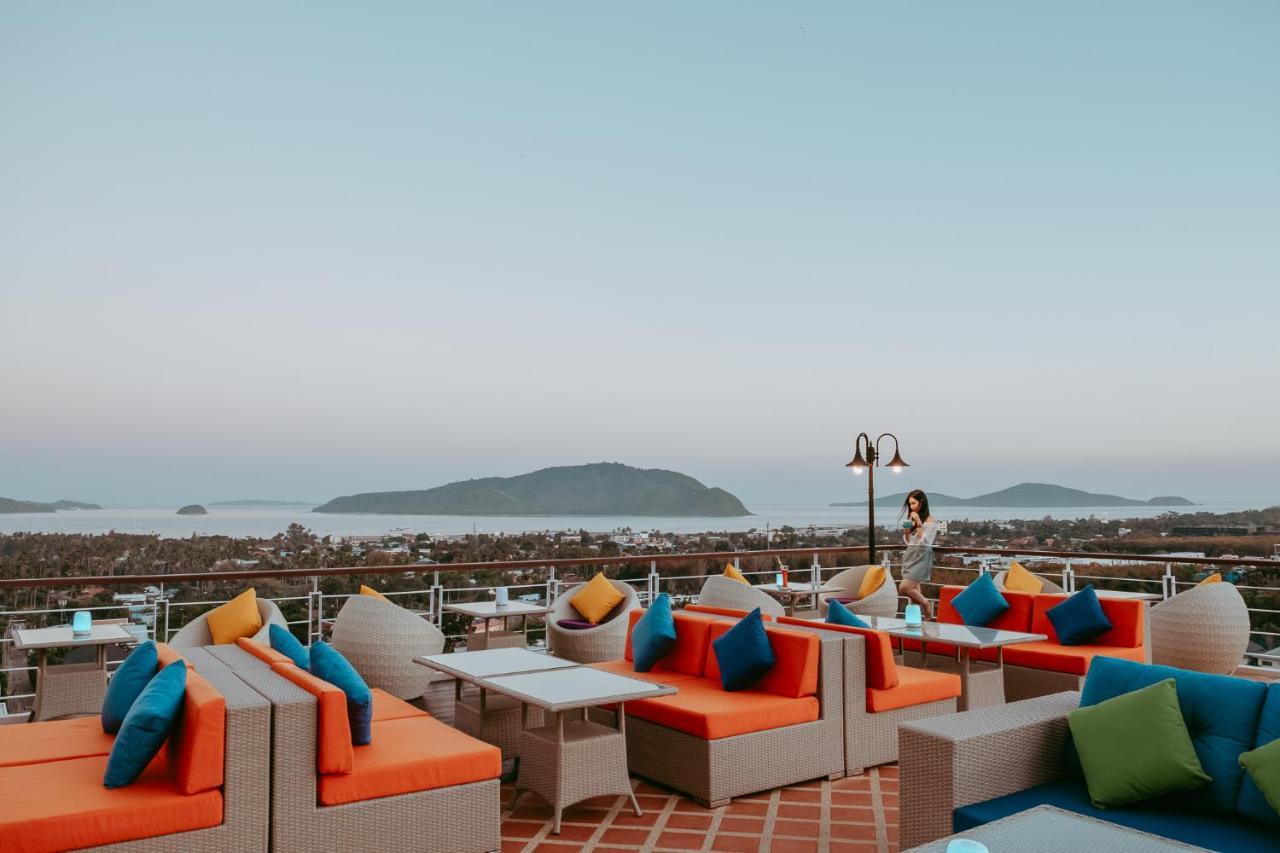 The View Rawada Phuket 4*