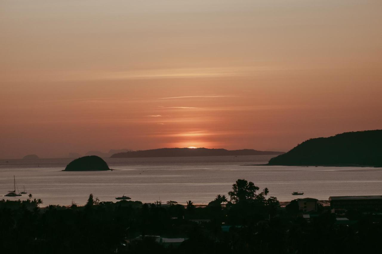 Resort The View Rawada Phuket 4*