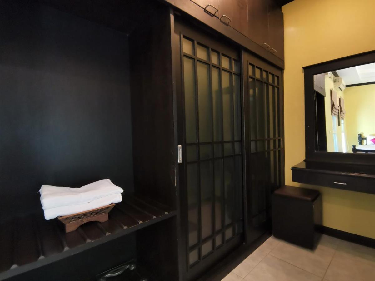 Thai Modern & 