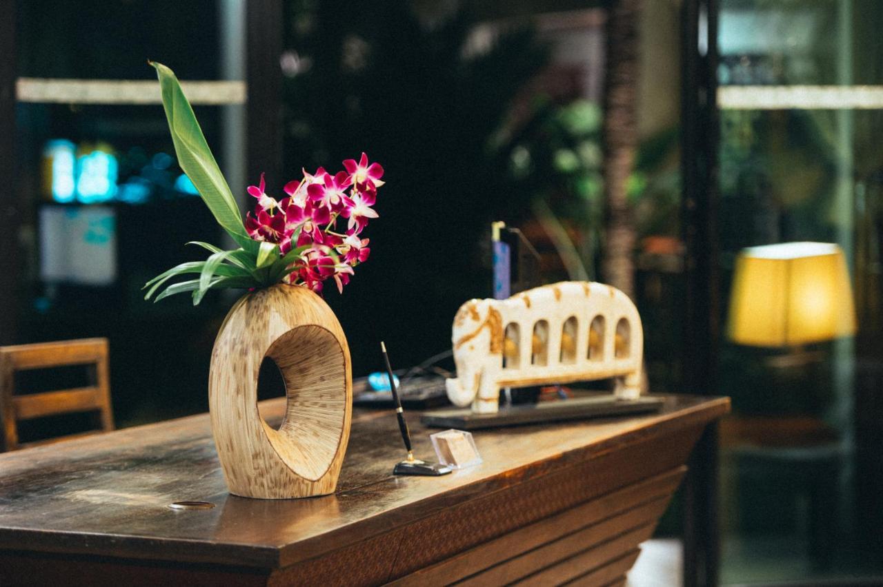 Navatara Phuket 4*