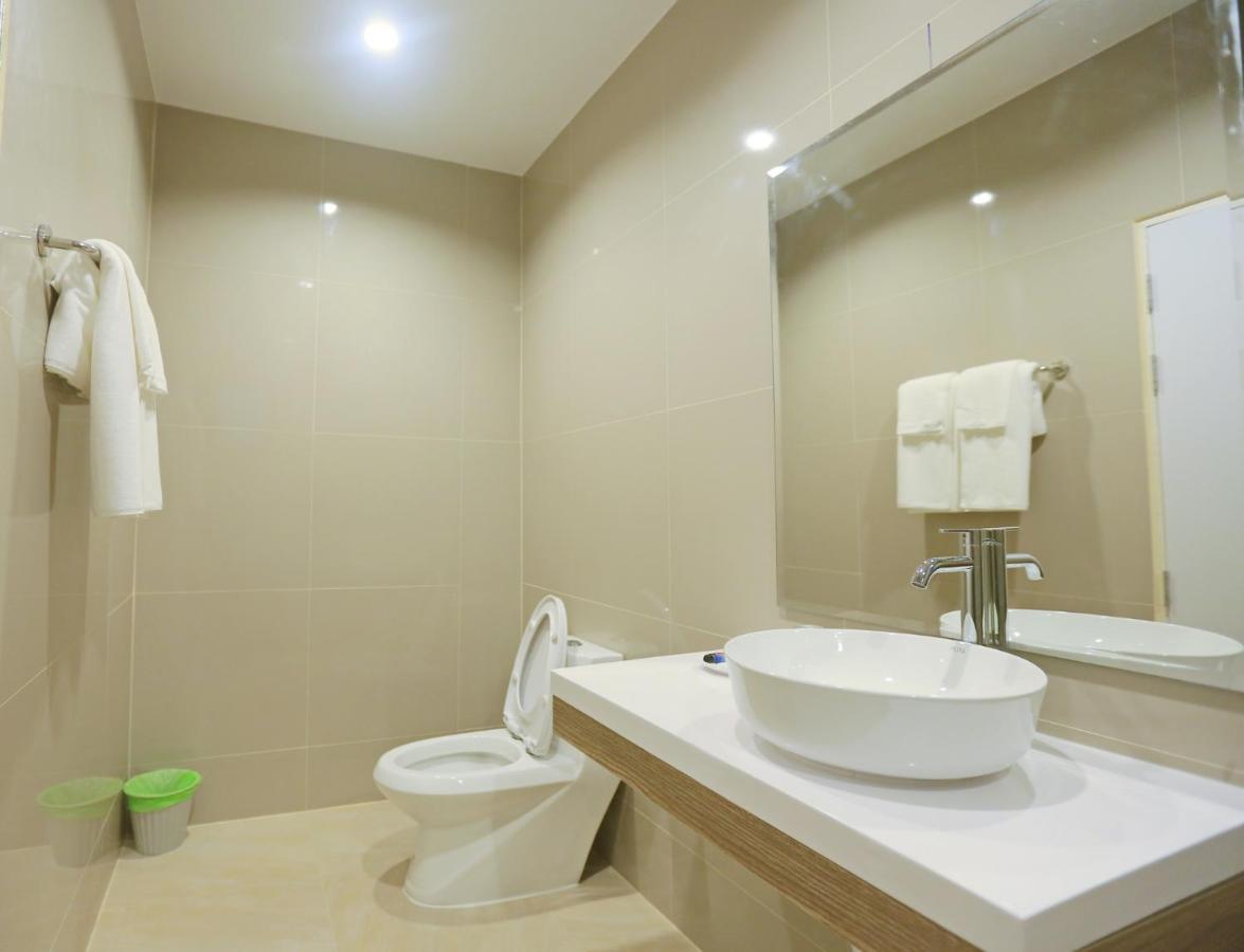 Thames Tara Private Pool Phuket - Sha Extra Hotel