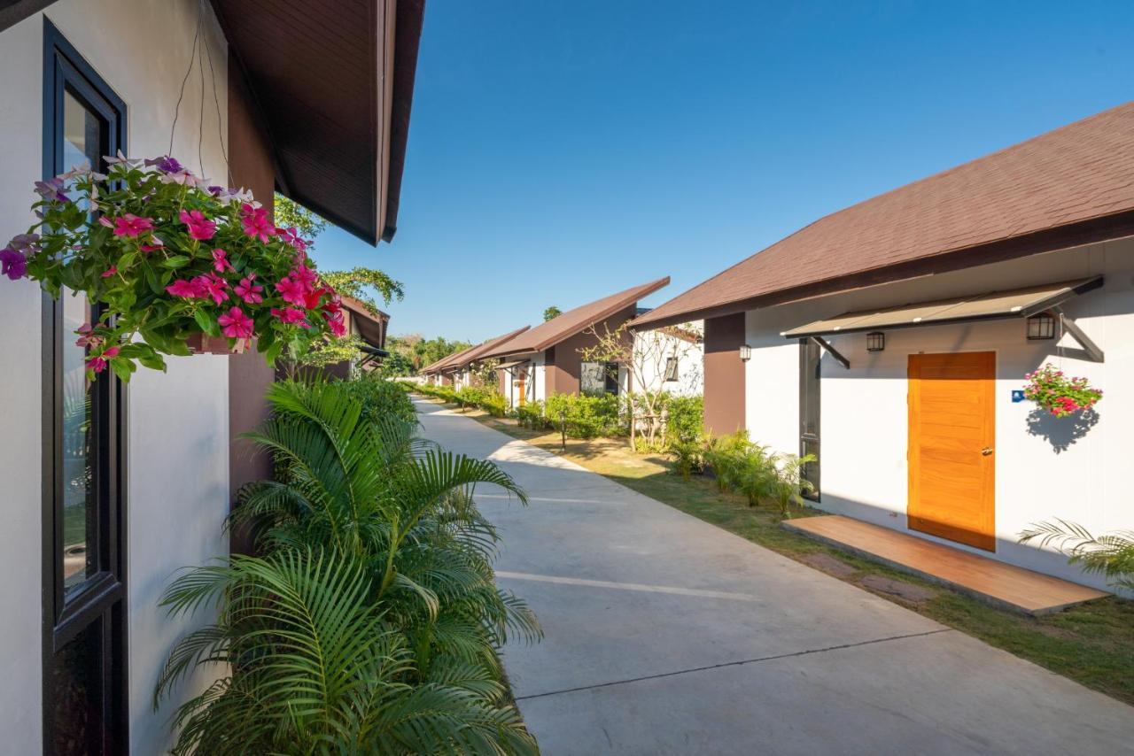 Hotel Thames Tara Private Pool Phuket - Sha Extra
