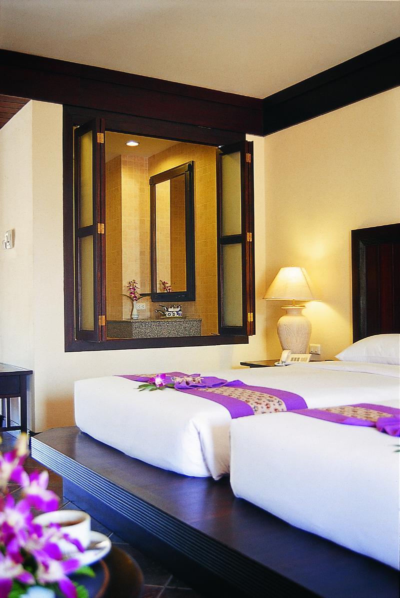 Poolside Sha Extra Resort 3*