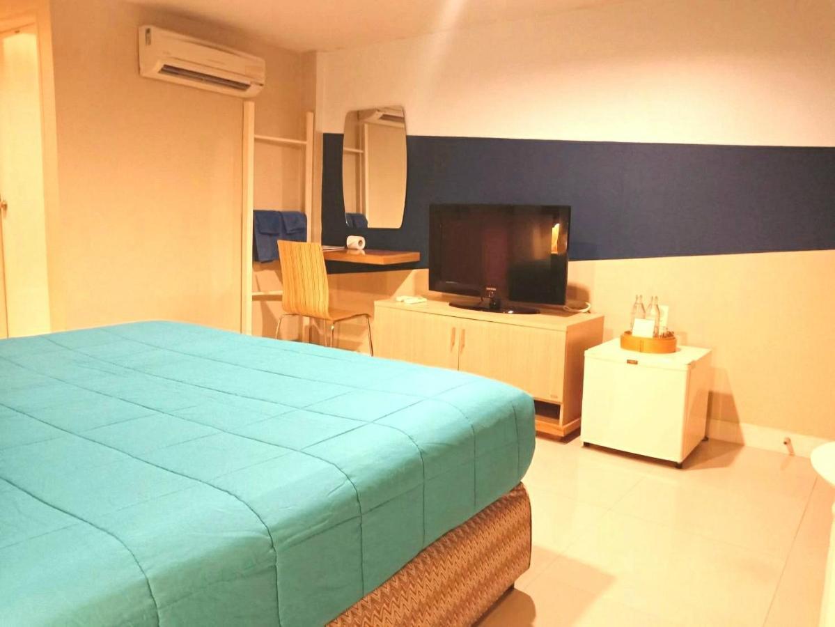 Limburi Hometel Hotel 3*