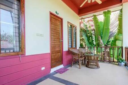 Palm Village Resort 3*