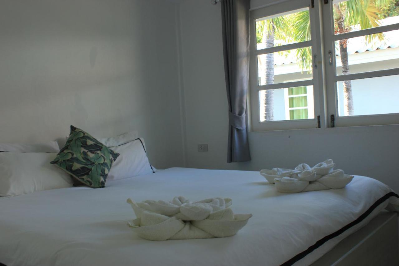 1715 House - White Rhino Rawai