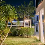 Happy Family Villa