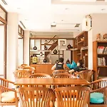Crystal Inn
