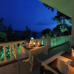 Karon Cliff Contemporary Boutique Bungalows