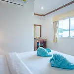 Pipikuku Hotel & Restaurant
