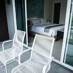 Tiras Patong Beach Hotel