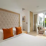 Indulge In Your Dream Getaway At Gemini Villa 6 Bedrooms, Private Beach, And Yamu Pier Sea Views