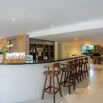 Hotel De Karon