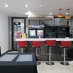 Amici Miei Guest House