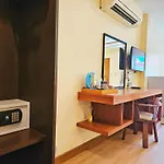 Phaithong Sotel Resort