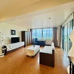 Mid-Levels Holiday Villa