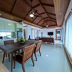Villa Tantawan Resort - Private Pool Villas