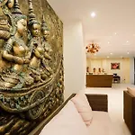 La De Bua Hotel